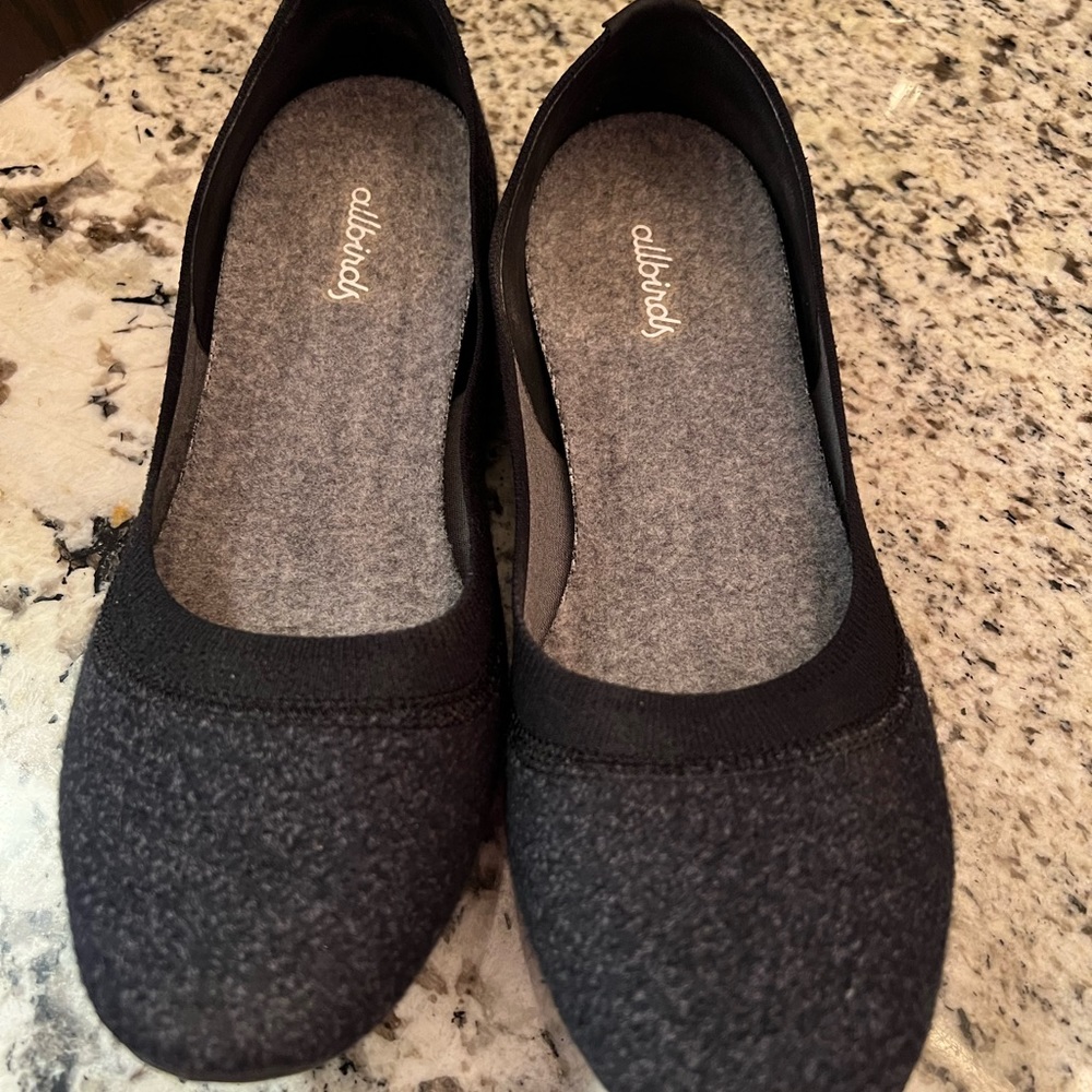 Women's Wool Breezers flats, size 9